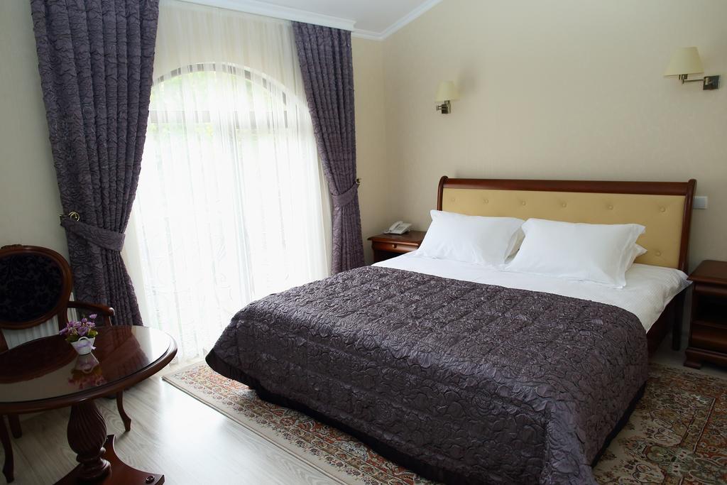 Prima Villa Guest House Vinnytsja Kamer foto